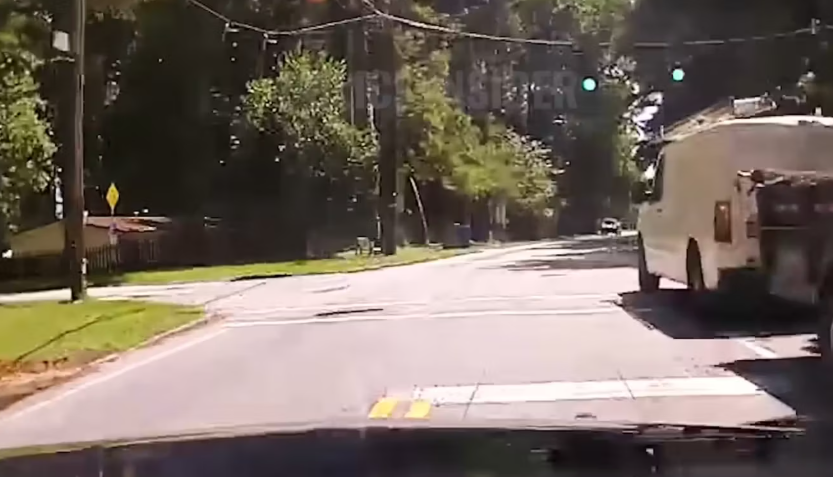 100MPH Police Chase Goes Horribly Wrong_part2