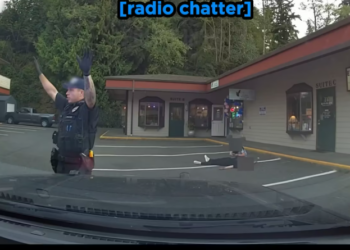 Cameras Catch Man Brutal Crime At Massage Parlor_part2