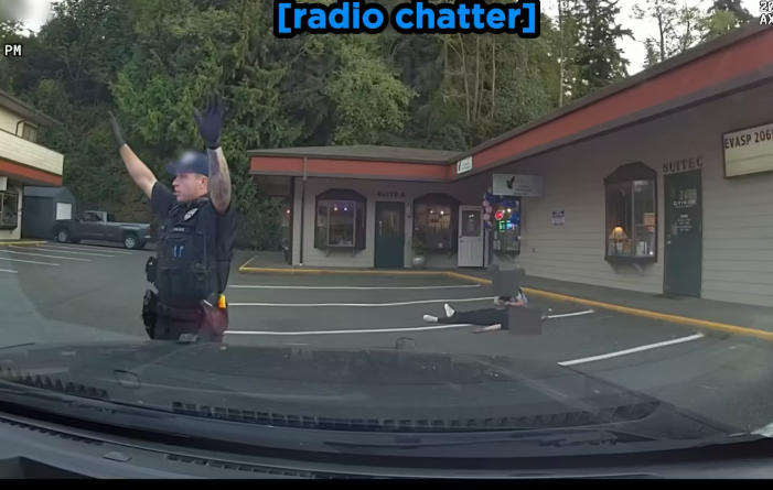 Cameras Catch Man Brutal Crime At Massage Parlor_part2