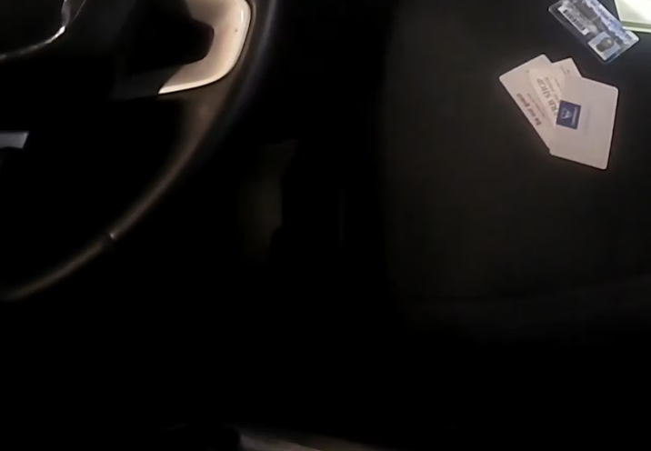 Bodycam Shows Deputies Mistaking Bird Poop Cocaine During Arrest_part2