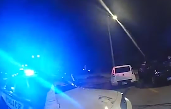 Bodycam Shows Handcuffed Woman Stealing Tulsa Police Car_part2